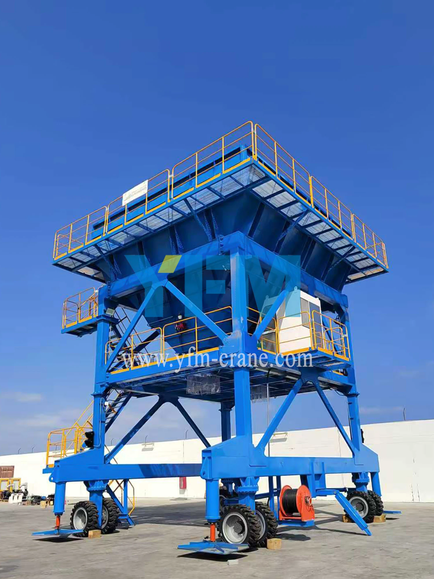 The port hoppers have just been assembled at the terminal and are ready for commissioning The port hoppers have just been assembled at the terminal and are ready for commissioning